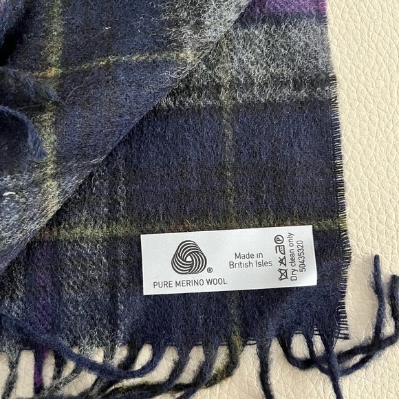 NWT - Bronte By Moon Pure Merino Wool Plaid Scarf - Made in Great Britain - Picture 4 of 4